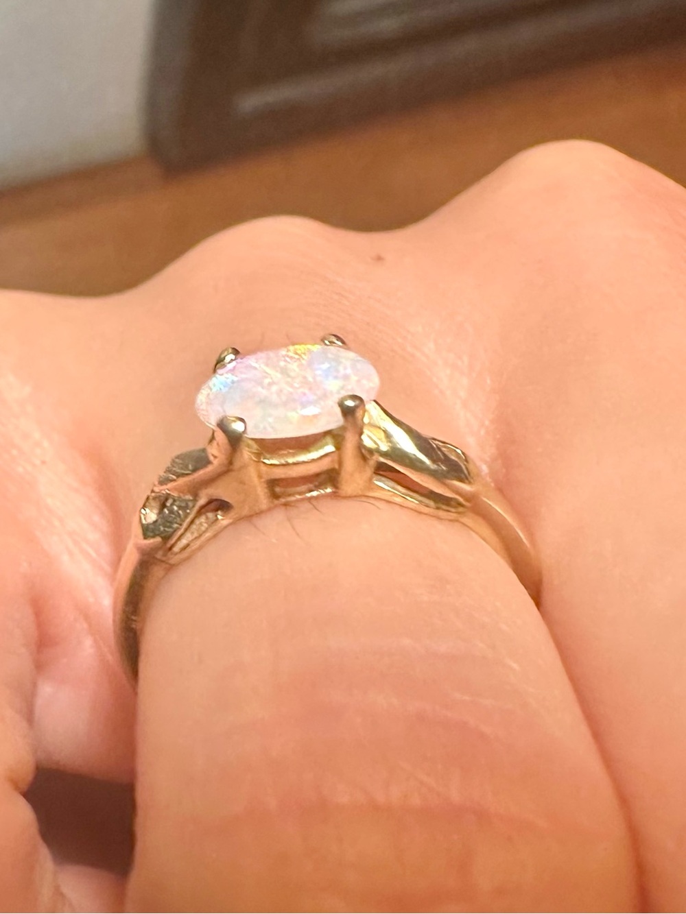 Trubrite Estate Ring- 14k stamped yellow gold & celestial opal, size 5. Rare! - Picture 5 of 7